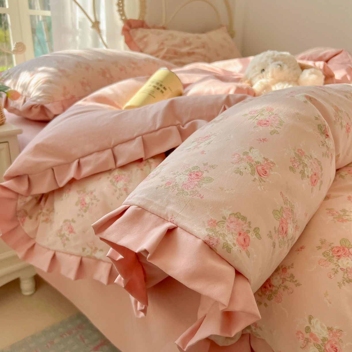 韩巢家纺 2026新款花边款针织双层纱四件套 春和豆沙