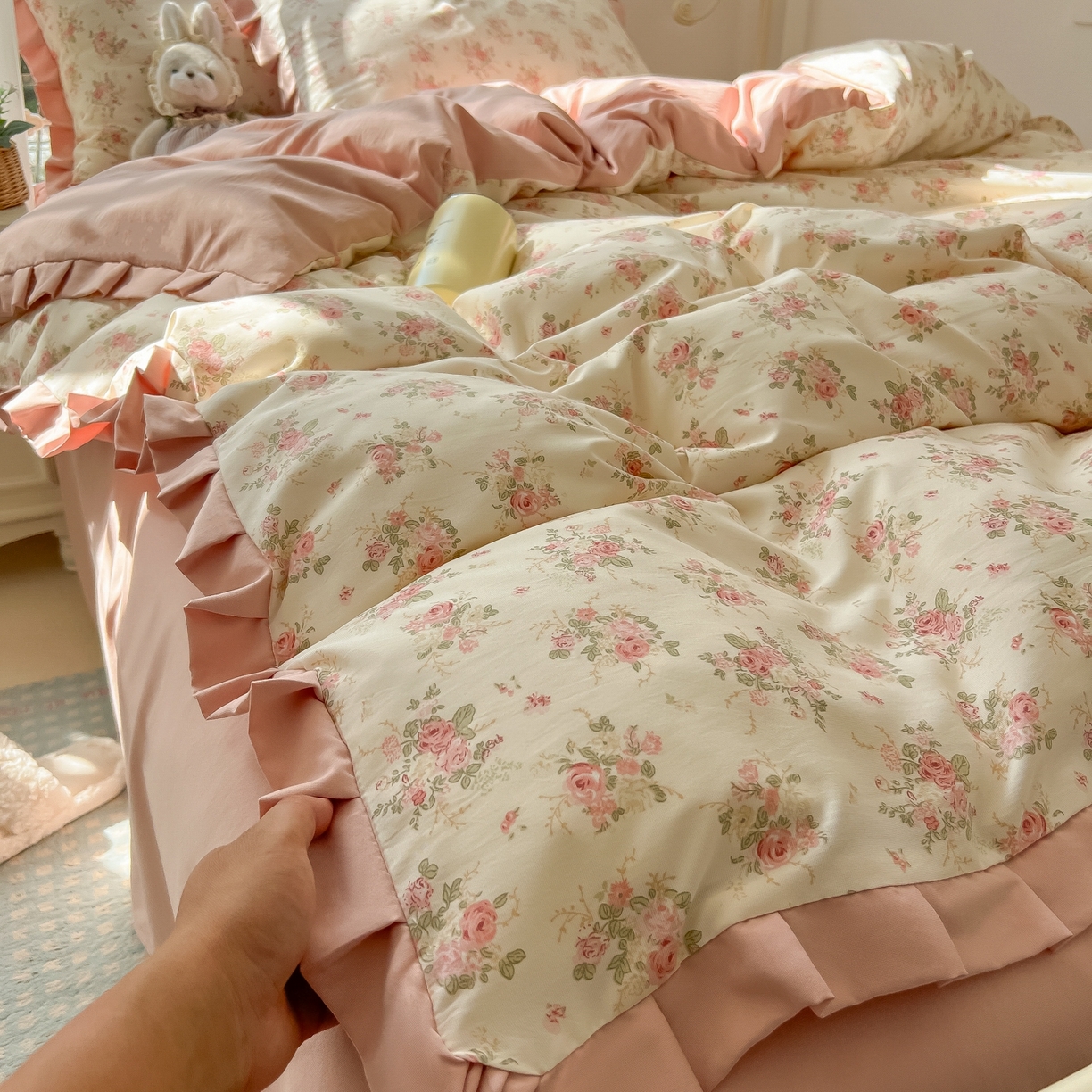 91家纺网 家纺一手货源 找家纺 韩巢家纺 2026新款花边款针织双层纱四件套 春和米