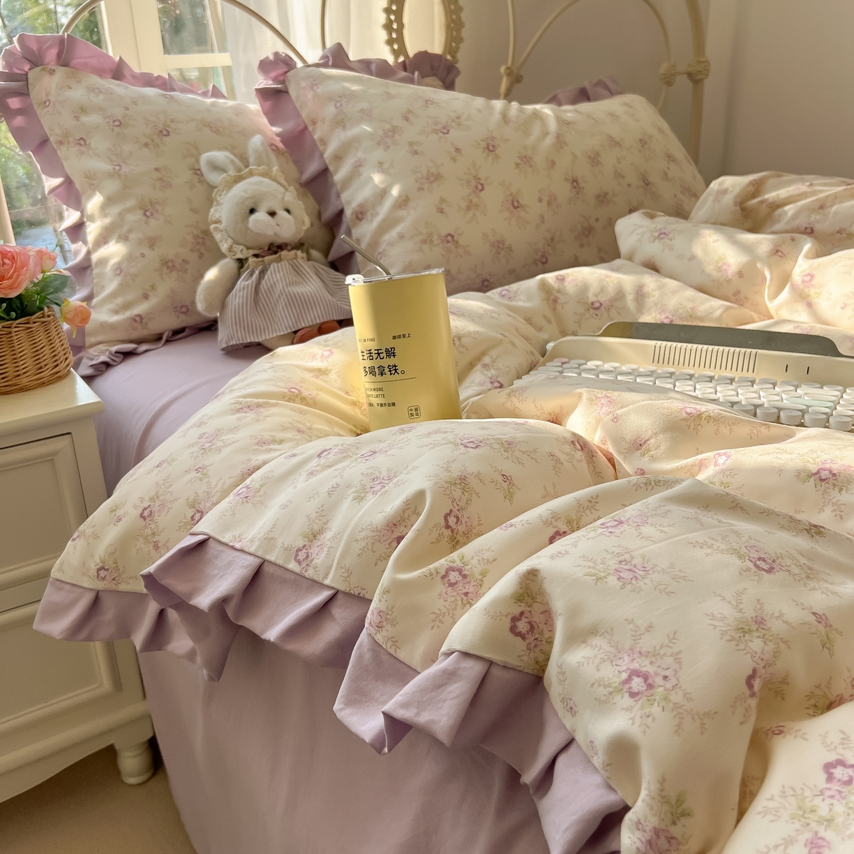 91家纺网 家纺一手货源 找家纺 韩巢家纺 2026新款花边款针织双层纱四件套 春意花开