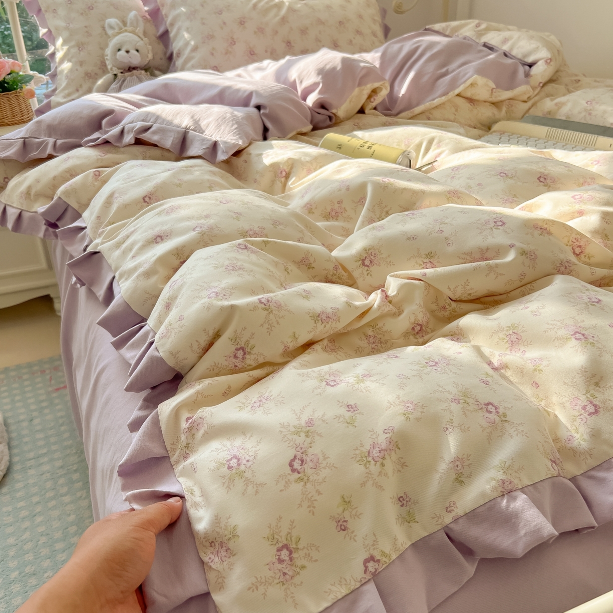 91家纺网 家纺一手货源 找家纺 韩巢家纺 2026新款花边款针织双层纱四件套 春意花开