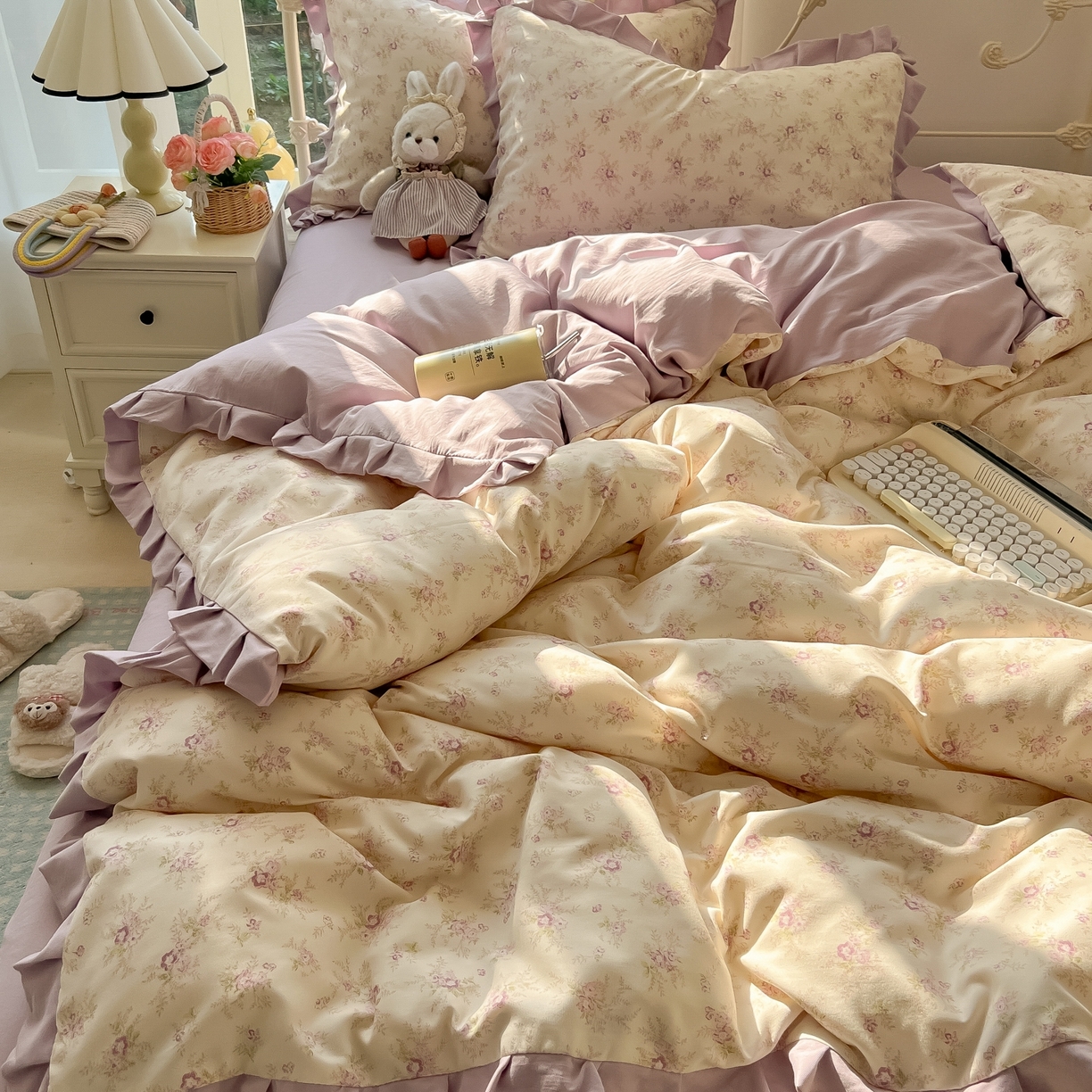 91家纺网 家纺一手货源 找家纺 韩巢家纺 2026新款花边款针织双层纱四件套 春意花开