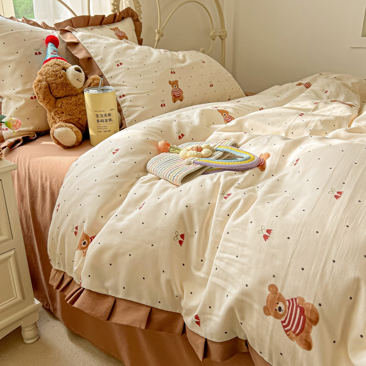 91家纺网 家纺一手货源 找家纺 韩巢家纺 2026新款花边款针织双层纱四件套 叮当熊