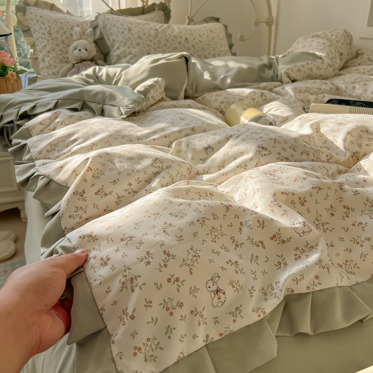 91家纺网 家纺一手货源 找家纺 韩巢家纺 2026新款花边款针织双层纱四件套 花田薇