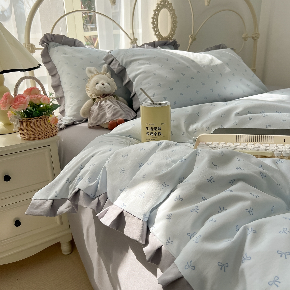 91家纺网 家纺一手货源 找家纺 韩巢家纺 2026新款花边款针织双层纱四件套 可爱多兰