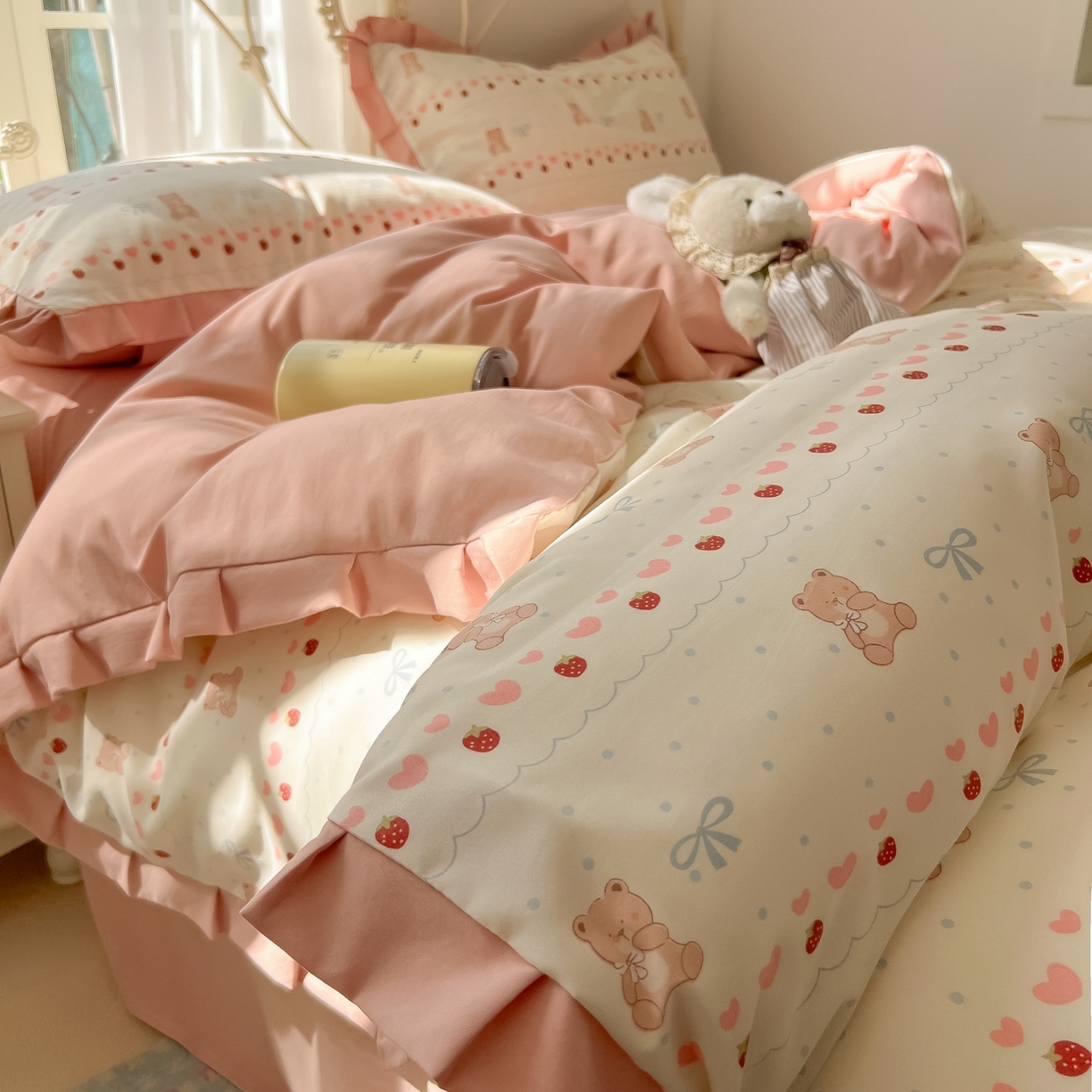 91家纺网 家纺一手货源 找家纺 韩巢家纺 2026新款花边款针织双层纱四件套 可爱熊