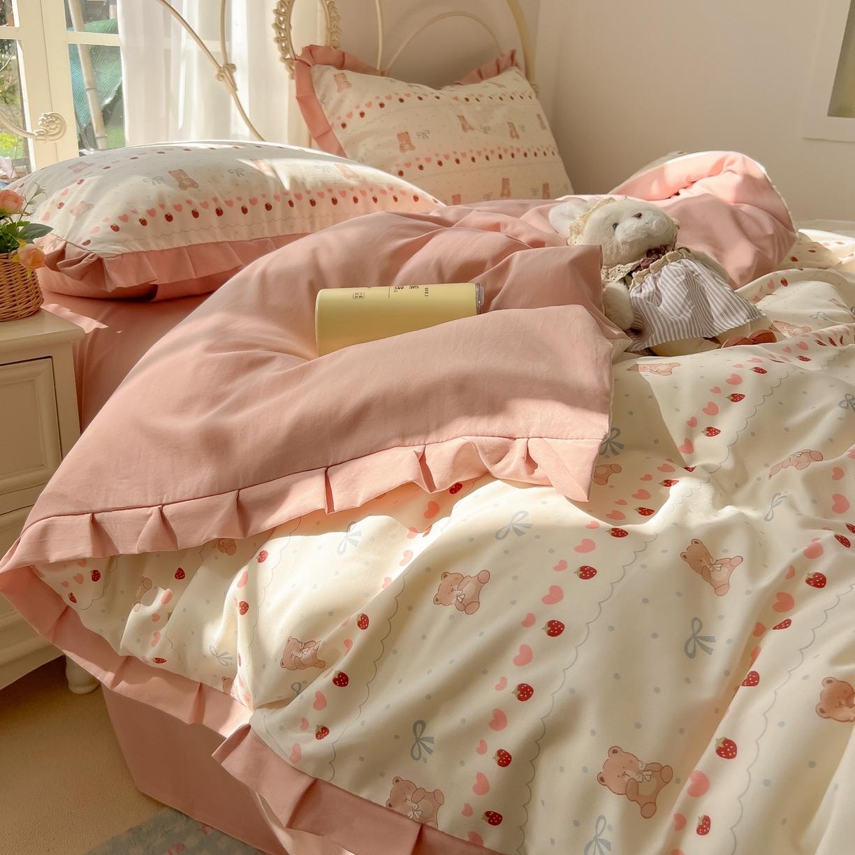 91家纺网 家纺一手货源 找家纺 韩巢家纺 2026新款花边款针织双层纱四件套 可爱熊