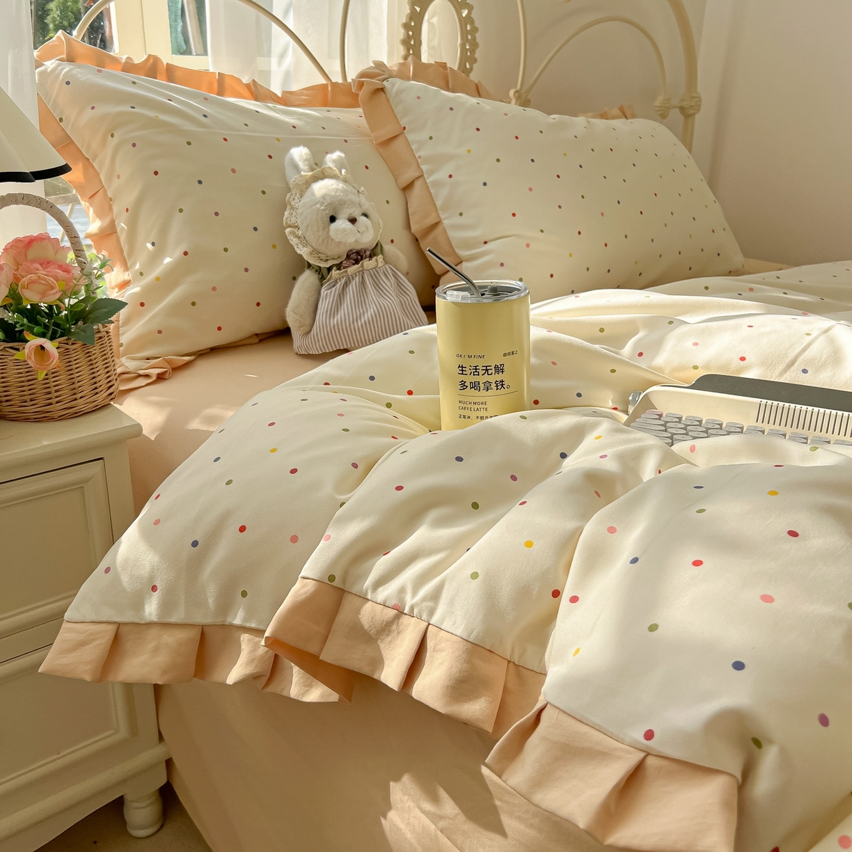 91家纺网 家纺一手货源 找家纺 韩巢家纺 2026新款花边款针织双层纱四件套 奶油波点米