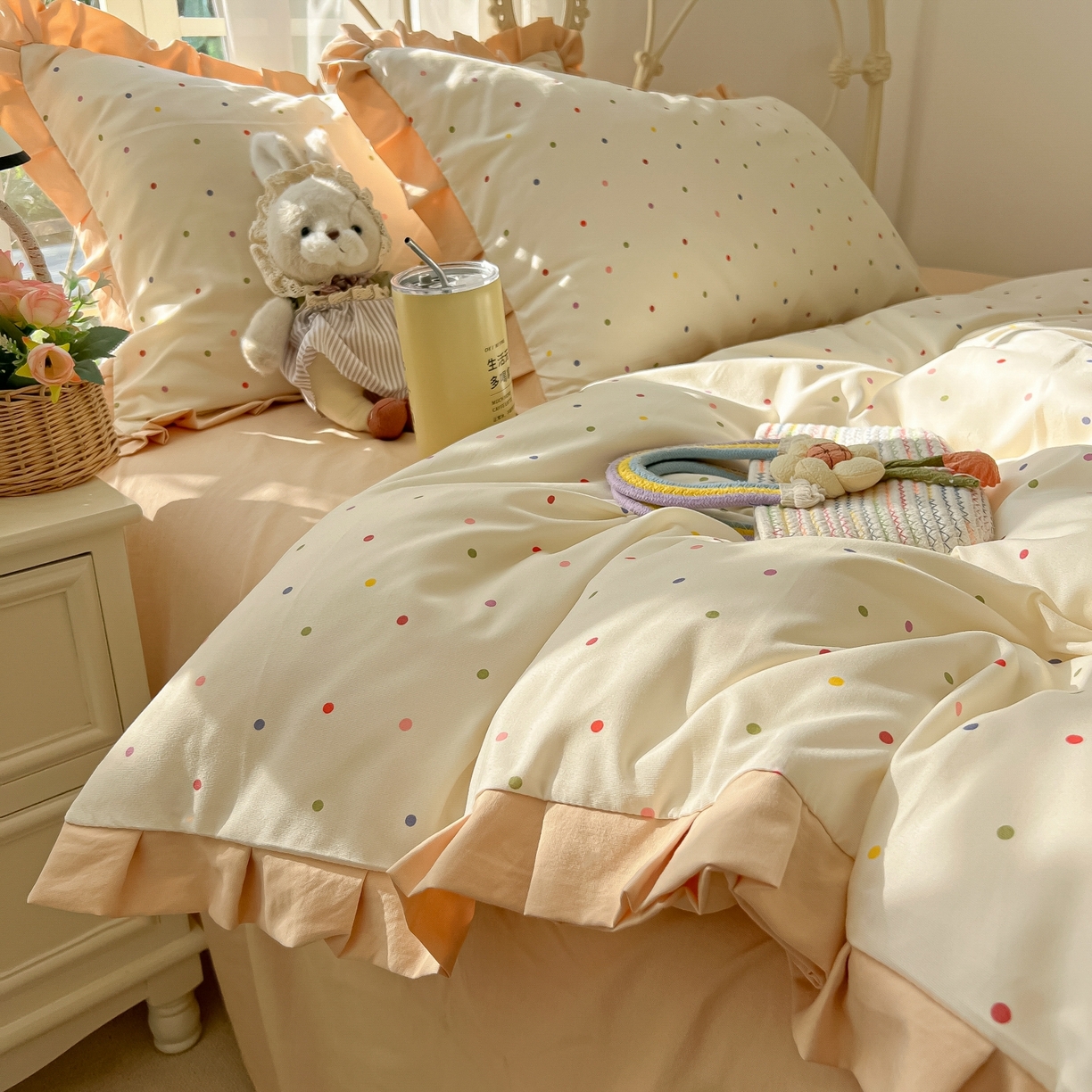 91家纺网 家纺一手货源 找家纺 韩巢家纺 2026新款花边款针织双层纱四件套 奶油波点米