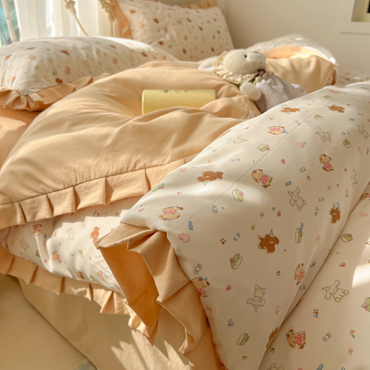 91家纺网 家纺一手货源 找家纺 韩巢家纺 2026新款花边款针织双层纱四件套 奶油狗