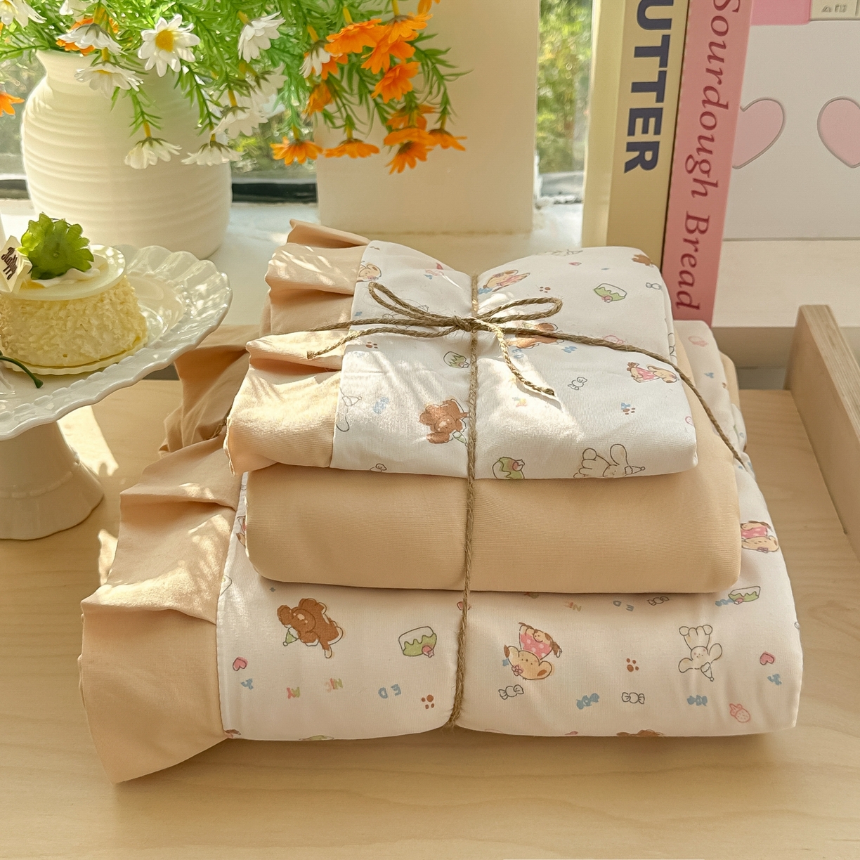 91家纺网 家纺一手货源 找家纺 韩巢家纺 2026新款花边款针织双层纱四件套 奶油狗