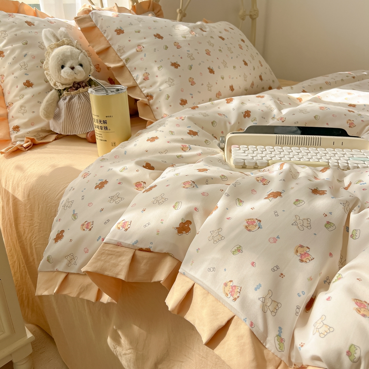 91家纺网 家纺一手货源 找家纺 韩巢家纺 2026新款花边款针织双层纱四件套 奶油狗