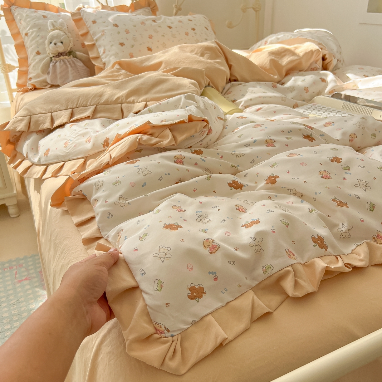 91家纺网 家纺一手货源 找家纺 韩巢家纺 2026新款花边款针织双层纱四件套 奶油狗