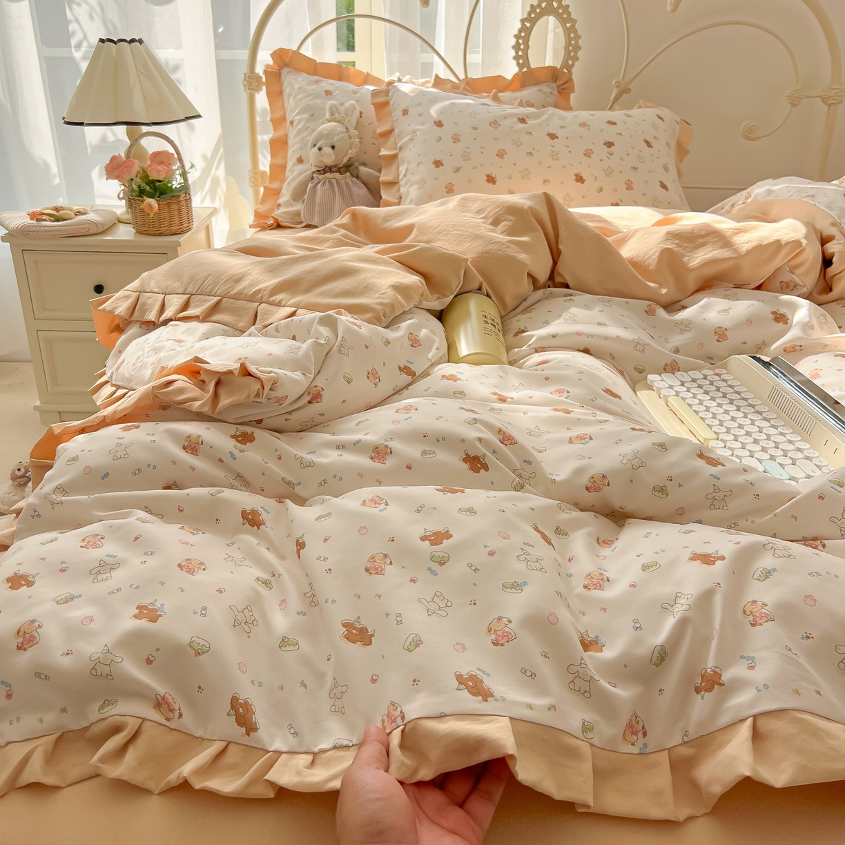 91家纺网 家纺一手货源 找家纺 韩巢家纺 2026新款花边款针织双层纱四件套 奶油狗