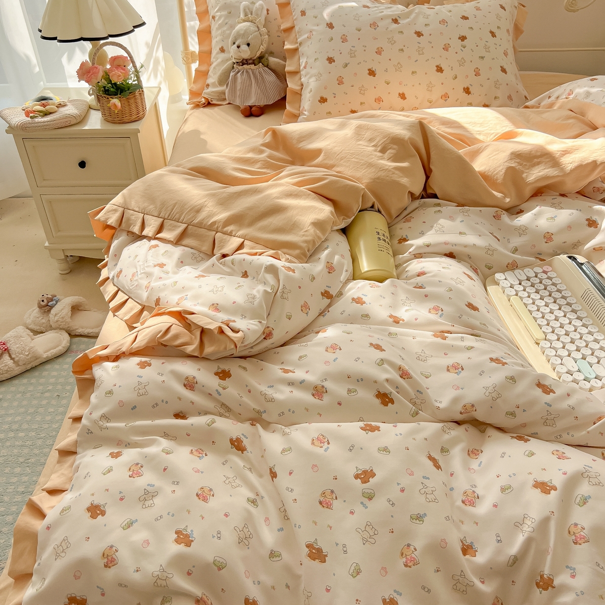 91家纺网 家纺一手货源 找家纺 韩巢家纺 2026新款花边款针织双层纱四件套 奶油狗