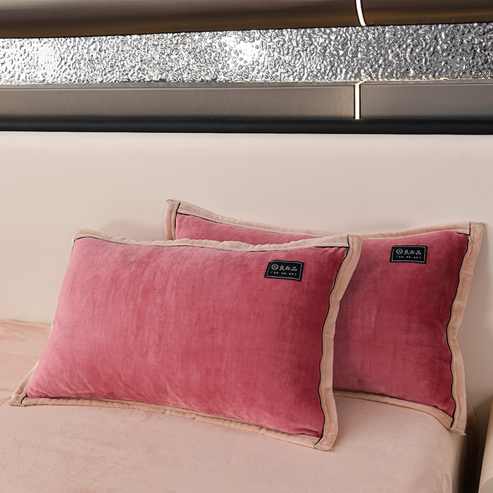 91家纺网 家纺一手货源 找家纺 （总）绒耀2025纯色加厚牛奶绒四件套轻奢款大包边素色直播爆款