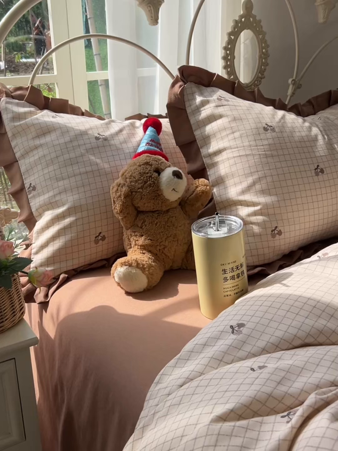 91家纺网 家纺一手货源 找家纺 韩巢家纺 2026新款花边款针织双层纱四件套 巧克力