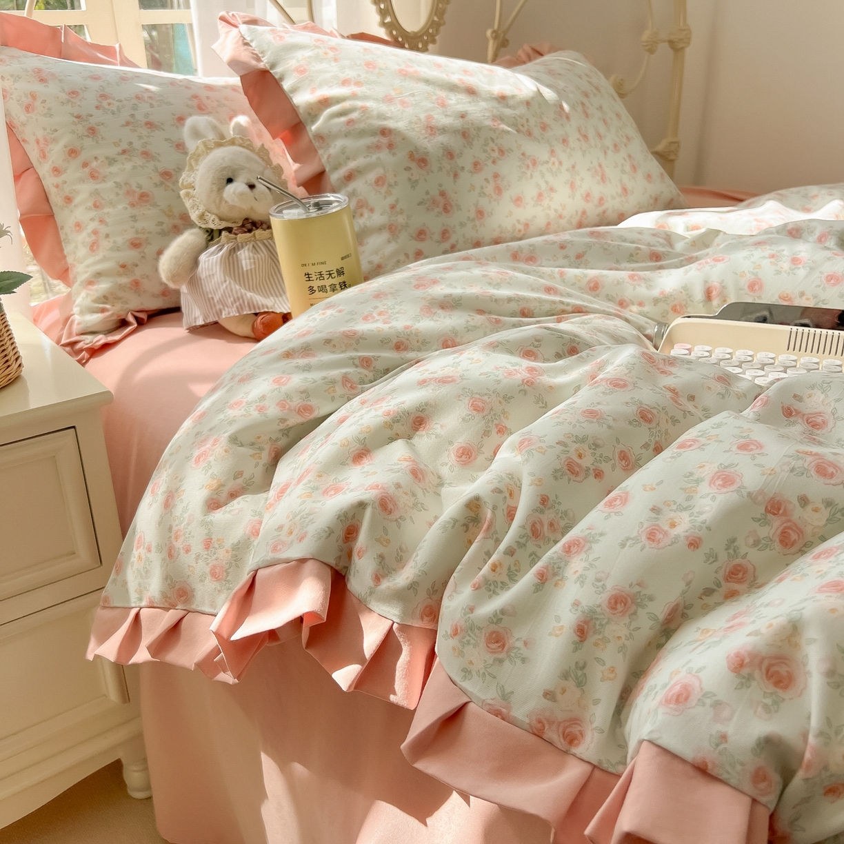 91家纺网 家纺一手货源 找家纺 韩巢家纺 2026新款花边款针织双层纱四件套 塞林娜绿