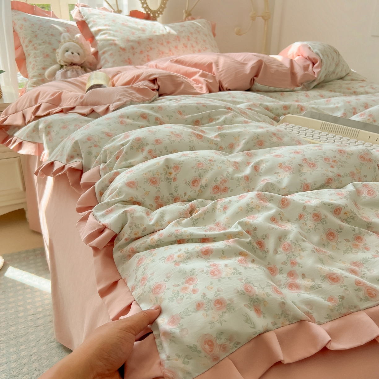 91家纺网 家纺一手货源 找家纺 韩巢家纺 2026新款花边款针织双层纱四件套 塞林娜绿