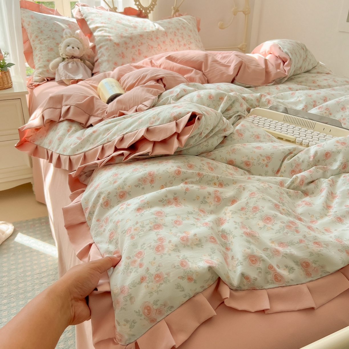 91家纺网 家纺一手货源 找家纺 韩巢家纺 2026新款花边款针织双层纱四件套 塞林娜绿