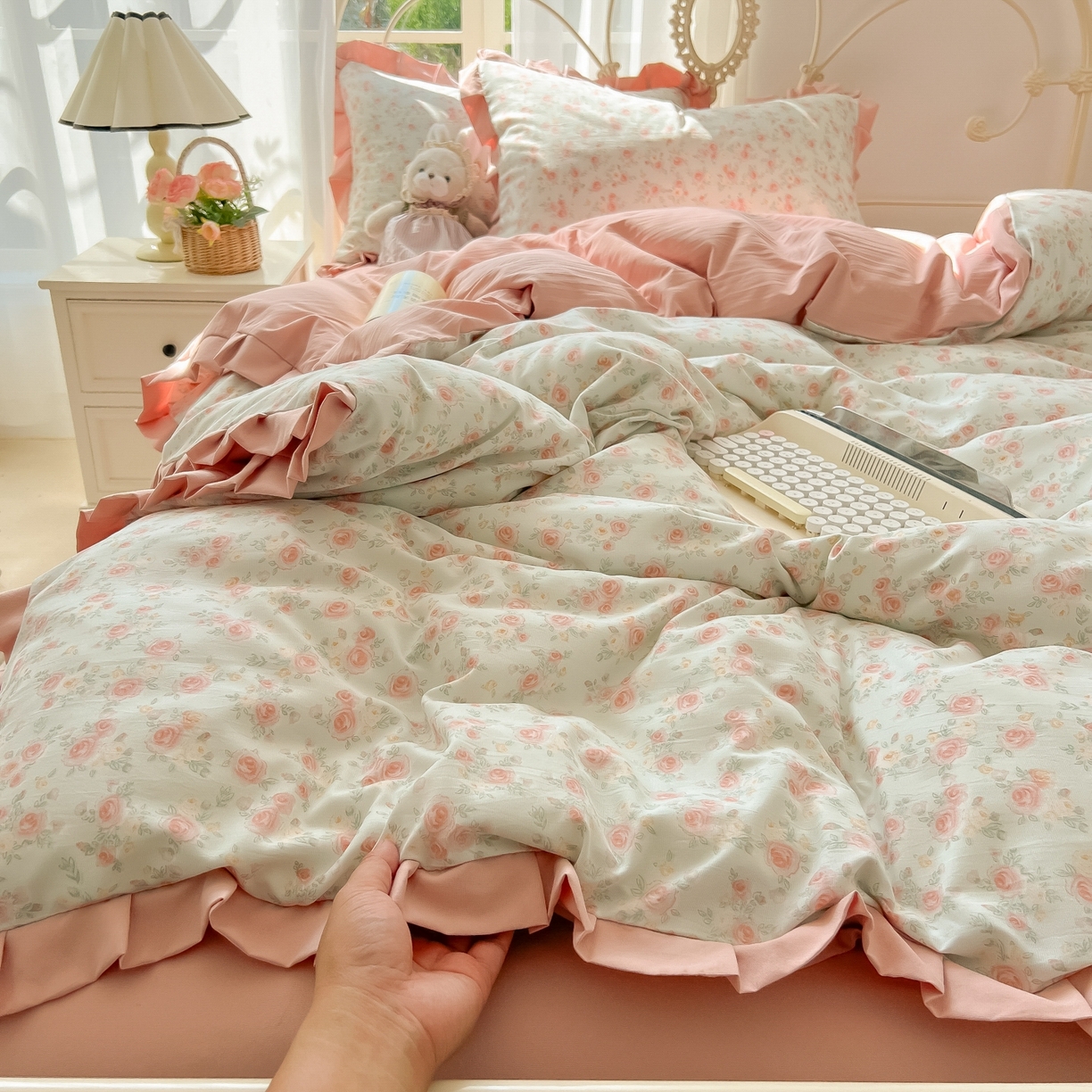 91家纺网 家纺一手货源 找家纺 韩巢家纺 2026新款花边款针织双层纱四件套 塞林娜绿