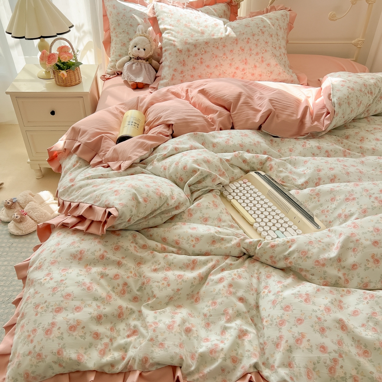 91家纺网 家纺一手货源 找家纺 韩巢家纺 2026新款花边款针织双层纱四件套 塞林娜绿