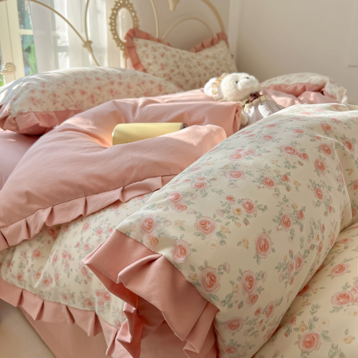 91家纺网 家纺一手货源 找家纺 韩巢家纺 2026新款花边款针织双层纱四件套 塞林娜米黄