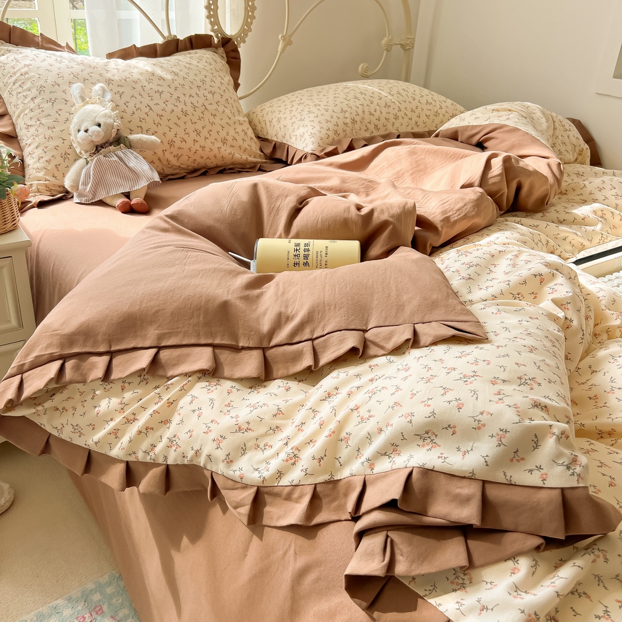 91家纺网 家纺一手货源 找家纺 韩巢家纺 2026新款花边款针织双层纱四件套 问秋黄