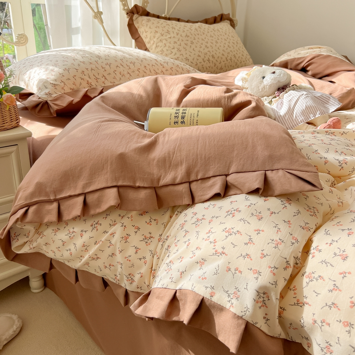 91家纺网 家纺一手货源 找家纺 韩巢家纺 2026新款花边款针织双层纱四件套 问秋黄