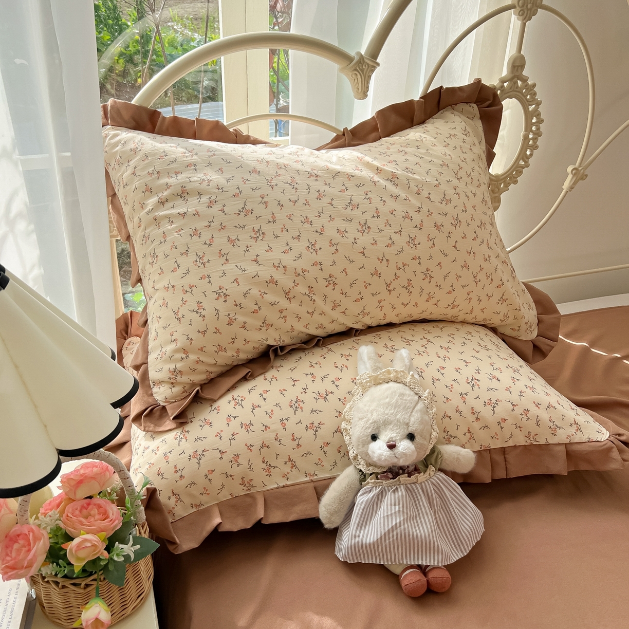 91家纺网 家纺一手货源 找家纺 韩巢家纺 2026新款花边款针织双层纱四件套 问秋黄