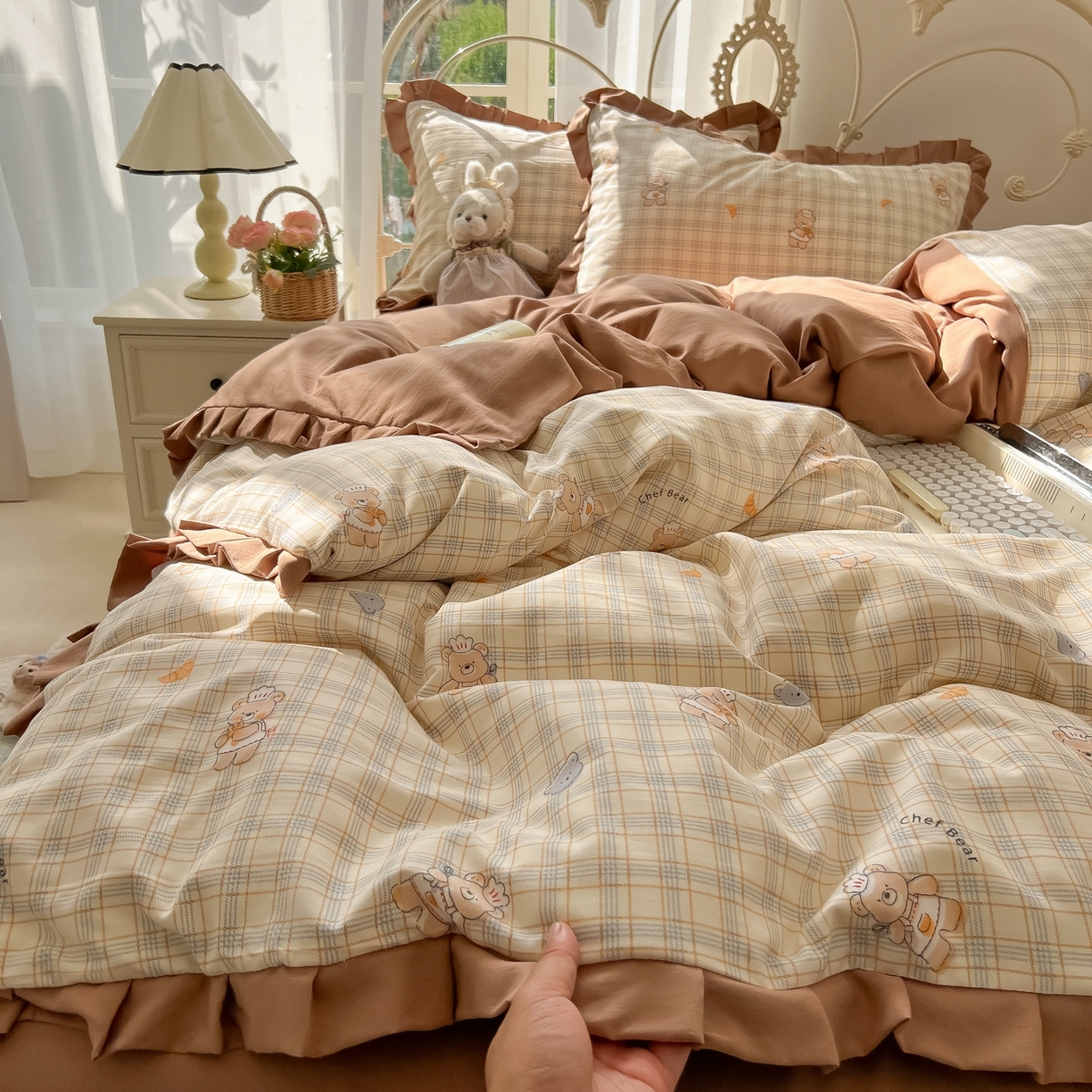 91家纺网 家纺一手货源 找家纺 韩巢家纺 2026新款花边款针织双层纱四件套 熊先生