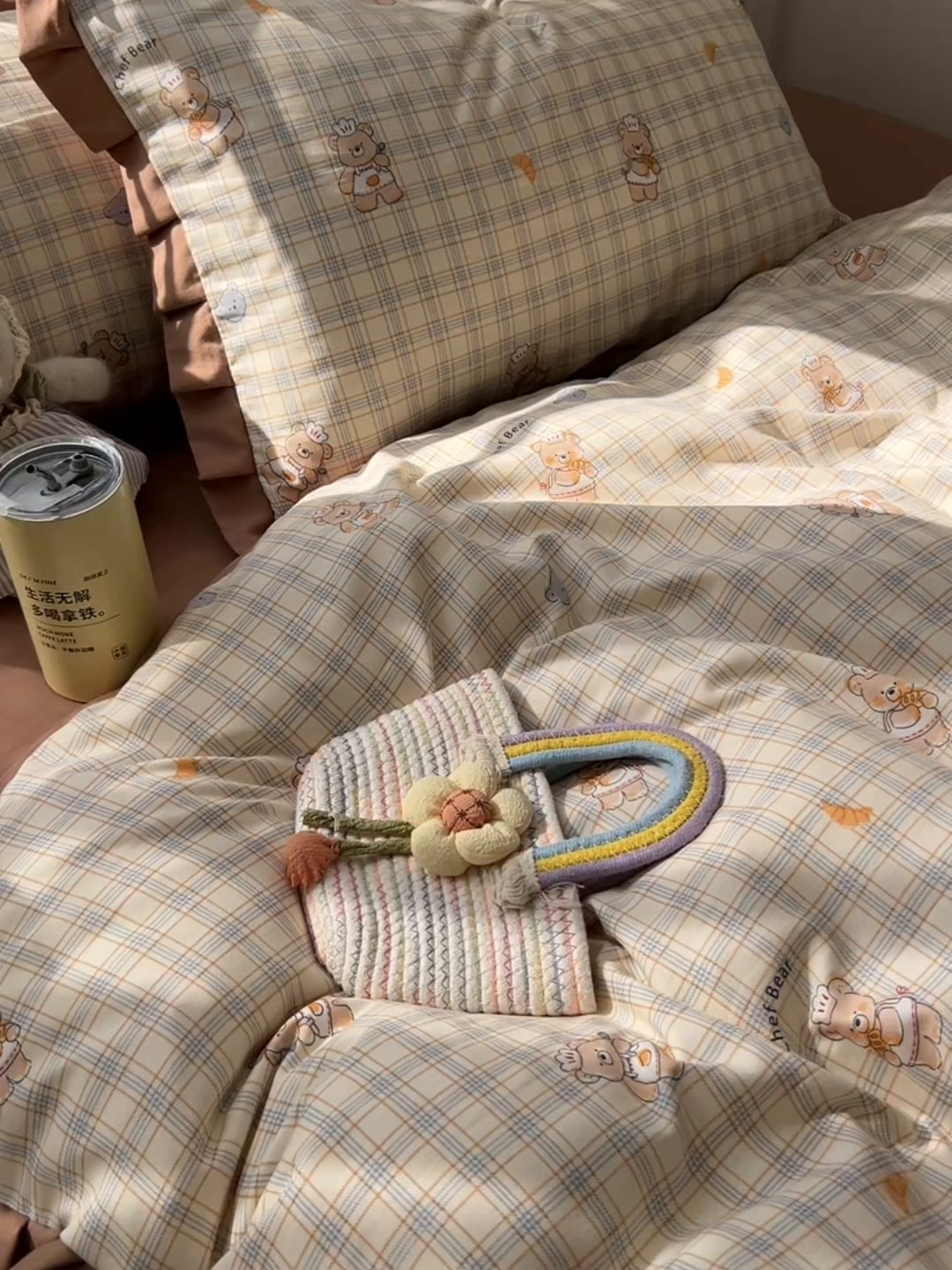 91家纺网 家纺一手货源 找家纺 韩巢家纺 2026新款花边款针织双层纱四件套 熊先生