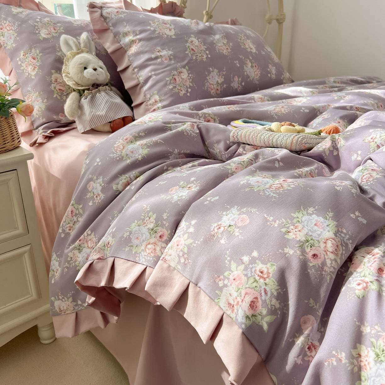 91家纺网 家纺一手货源 找家纺 韩巢家纺 2026新款花边款针织双层纱四件套 悠然紫