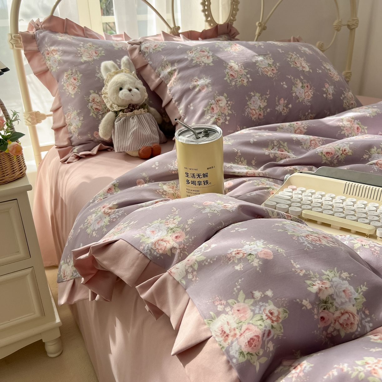 91家纺网 家纺一手货源 找家纺 韩巢家纺 2026新款花边款针织双层纱四件套 悠然紫