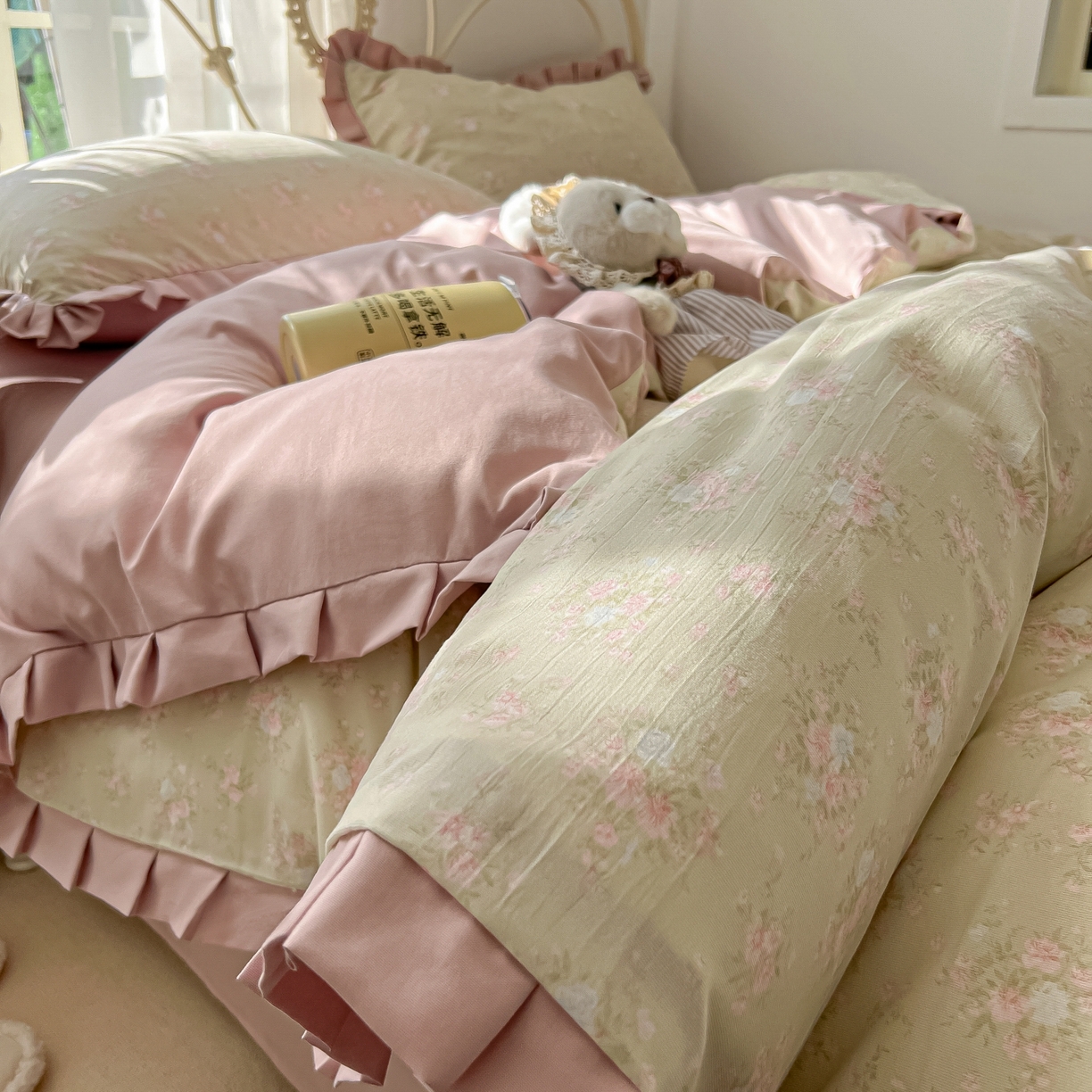 91家纺网 家纺一手货源 找家纺 韩巢家纺 2026新款花边款针织双层纱四件套 云山沐晚