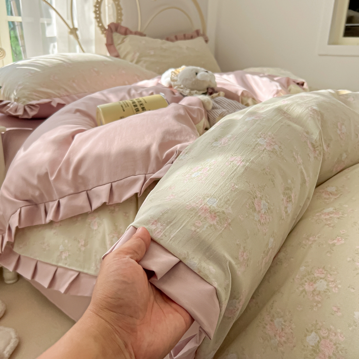 91家纺网 家纺一手货源 找家纺 韩巢家纺 2026新款花边款针织双层纱四件套 云山沐晚