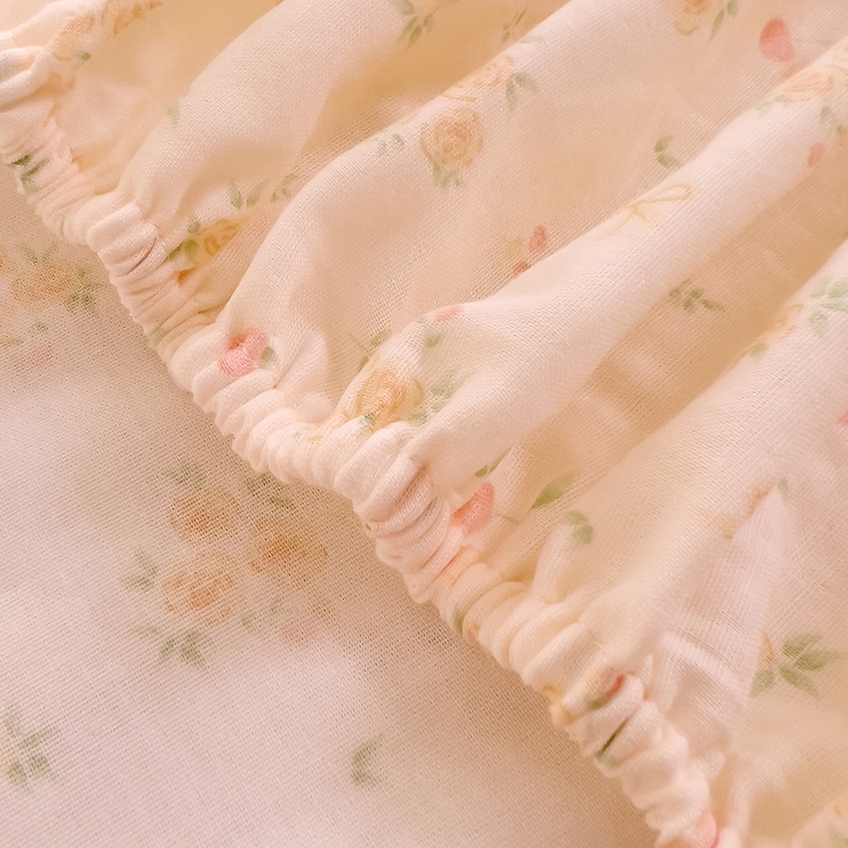 91家纺网 家纺一手货源 找家纺 DoDo 兜兜 2026新款全棉纯棉柔软双层纱单品床笠系列（可定做尺寸） 格桑花-黄