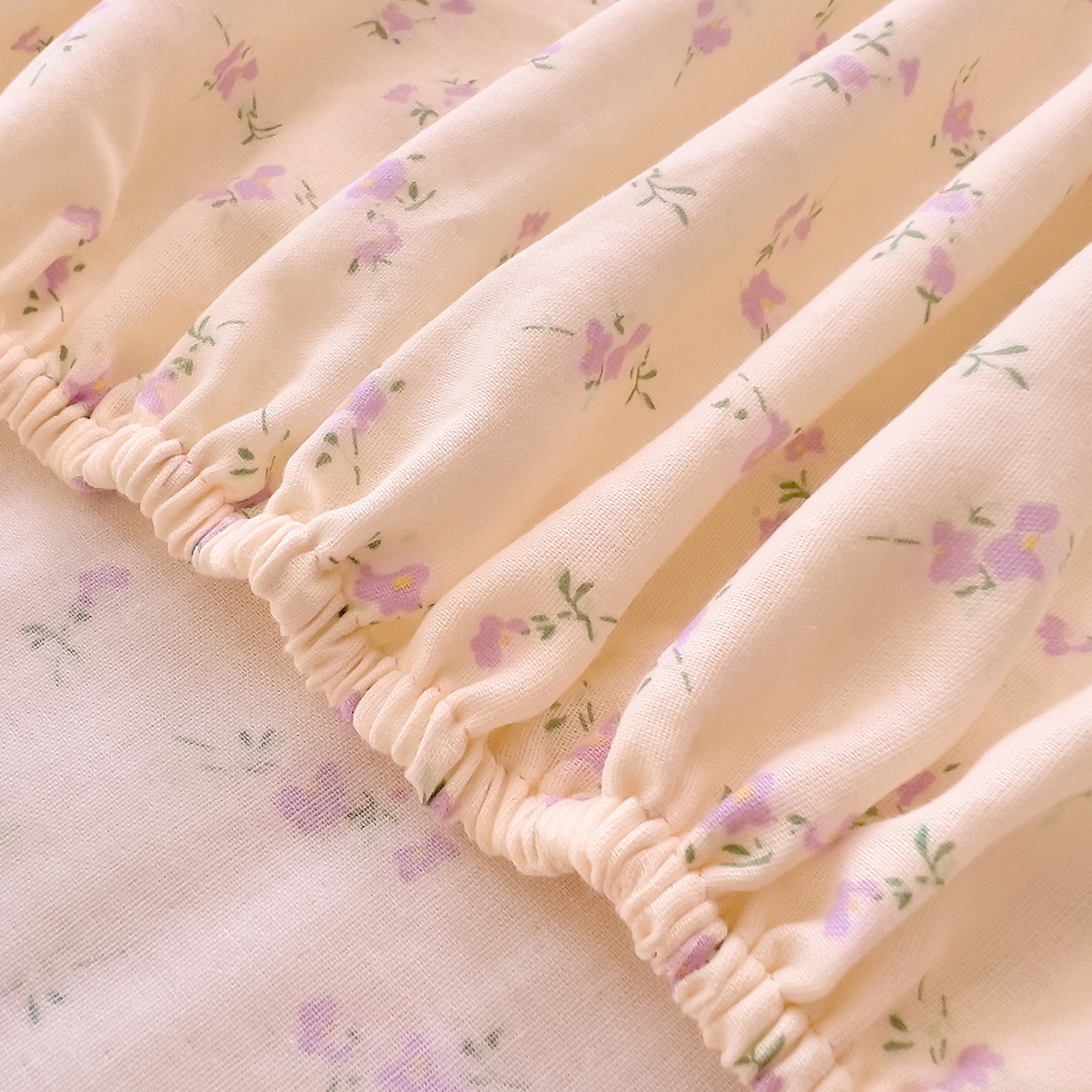 91家纺网 家纺一手货源 找家纺 DoDo 兜兜 2026新款全棉纯棉柔软双层纱单品床笠系列（可定做尺寸） 含笑-紫