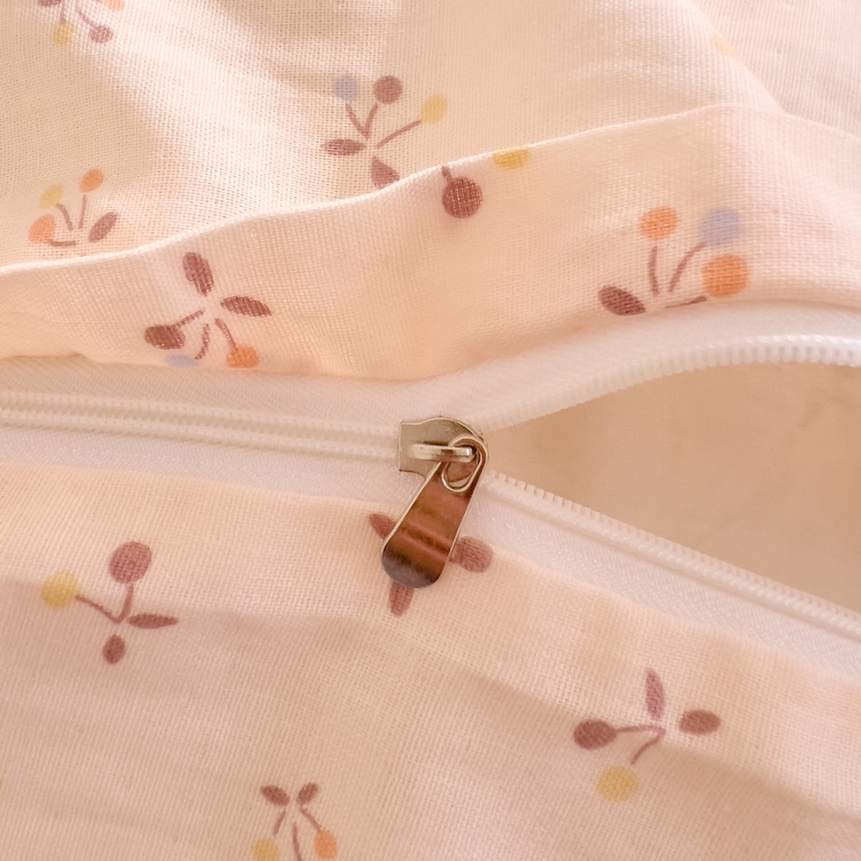 91家纺网 家纺一手货源 找家纺 DoDo 兜兜 2026新款全棉纯棉柔软双层纱单品枕套系列（可定做尺寸） 乔安娜