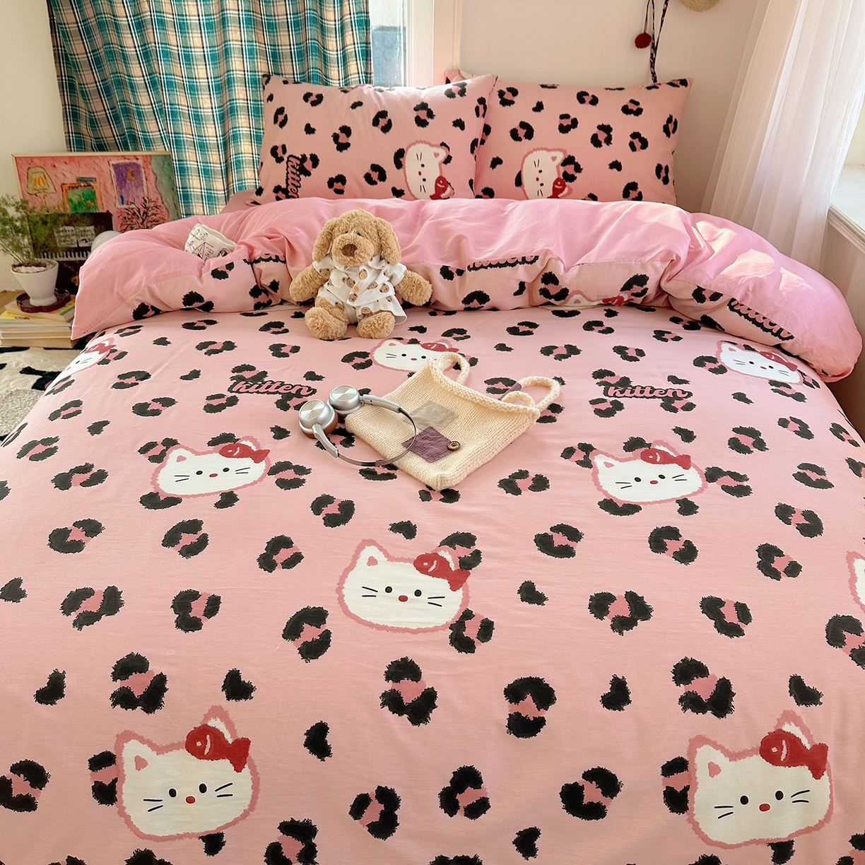 91家纺网 家纺一手货源 找家纺 桃子家居 2026新款ins小清新费尔岛猫咪全棉纯棉印花四件套 棉-喵吃鱼粉