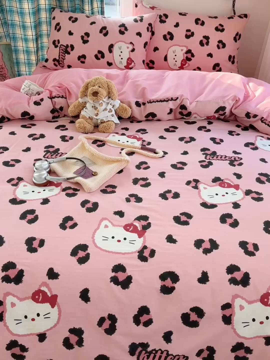 91家纺网 家纺一手货源 找家纺 桃子家居 2026新款ins小清新费尔岛猫咪全棉纯棉印花四件套 棉-喵吃鱼粉