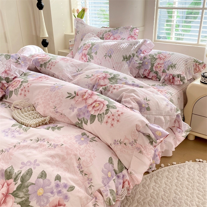 91家纺网 家纺一手货源 找家纺 乐逸家纺 2025新款100%纯棉全棉印花法式风情蕾丝花边床裙床盖款四件套 宫廷庄园-粉