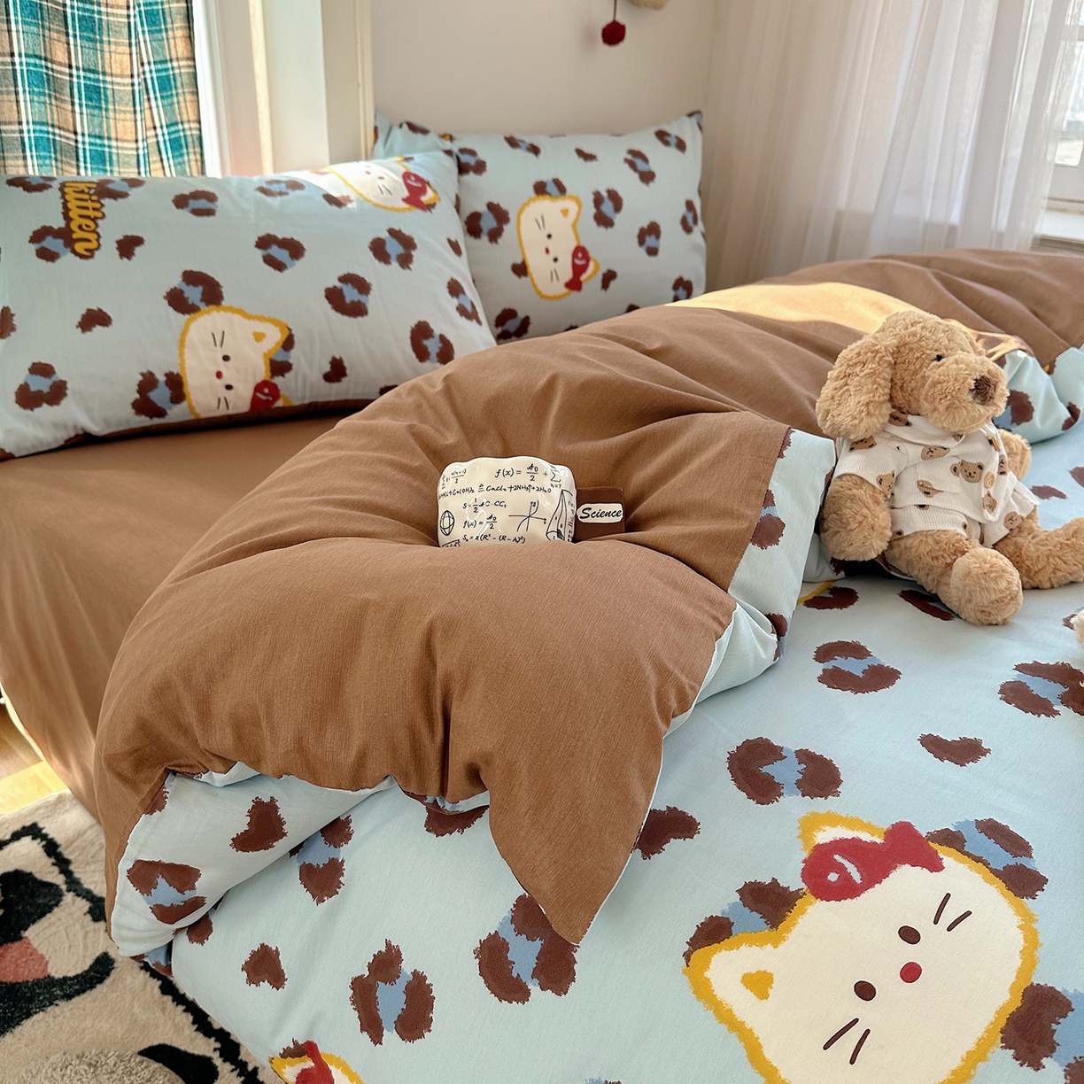 91家纺网 家纺一手货源 找家纺 桃子家居 2026新款ins小清新费尔岛猫咪全棉纯棉印花四件套 棉-喵吃鱼蓝