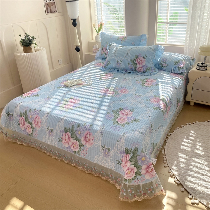 91家纺网 家纺一手货源 找家纺 乐逸家纺 2025新款100%纯棉全棉印花法式风情蕾丝花边床裙床盖款四件套 诺曼底庄园-蓝