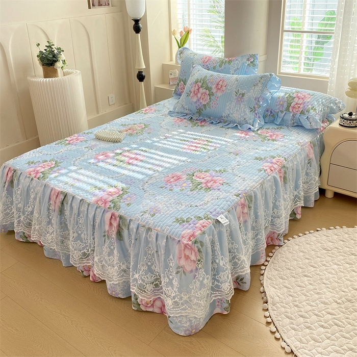 91家纺网 家纺一手货源 找家纺 乐逸家纺 2025新款100%纯棉全棉印花法式风情蕾丝花边床裙床盖款四件套 诺曼底庄园-蓝