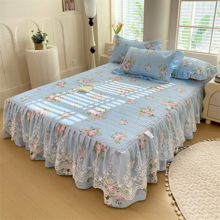 91家纺网 家纺一手货源 找家纺 乐逸家纺 2025新款100%纯棉全棉印花法式风情蕾丝花边床裙床盖款四件套 玫瑰风情-蓝