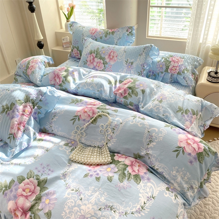 91家纺网 家纺一手货源 找家纺 乐逸家纺 2025新款100%纯棉全棉印花法式风情蕾丝花边床裙床盖款四件套 诺曼底庄园-蓝