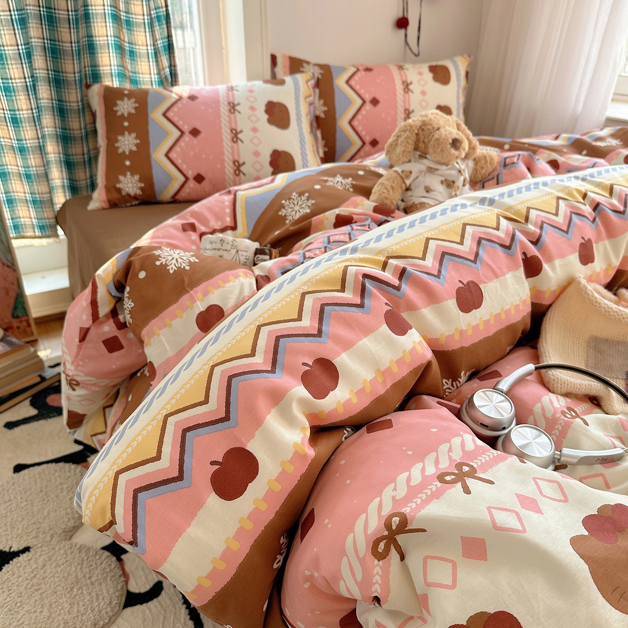 91家纺网 家纺一手货源 找家纺 桃子家居 2026新款ins小清新费尔岛猫咪全棉纯棉印花四件套 棉-甜粉樱桃猫