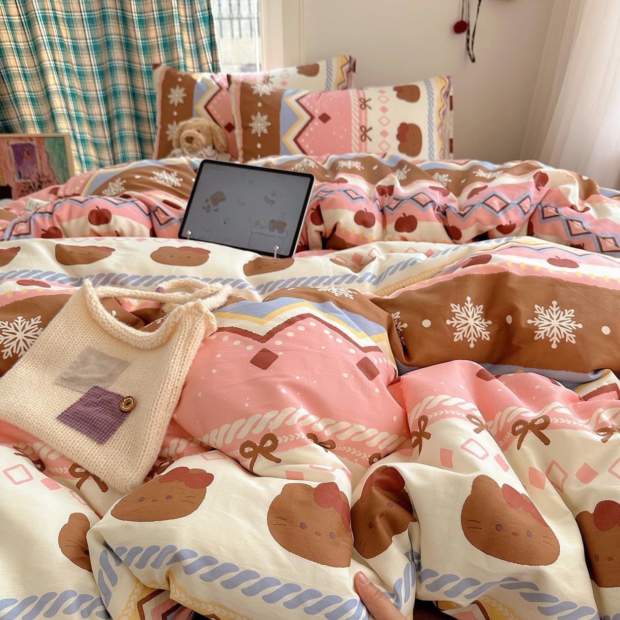 91家纺网 家纺一手货源 找家纺 桃子家居 2026新款ins小清新费尔岛猫咪全棉纯棉印花四件套 棉-甜粉樱桃猫