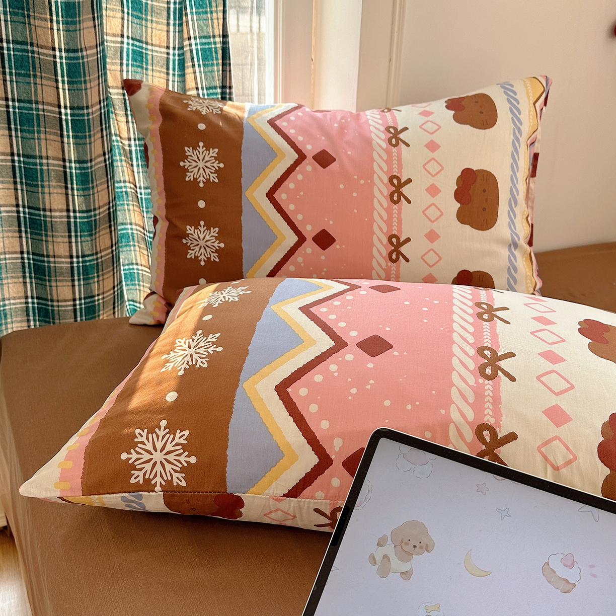 91家纺网 家纺一手货源 找家纺 桃子家居 2026新款ins小清新费尔岛猫咪全棉纯棉印花四件套 棉-甜粉樱桃猫