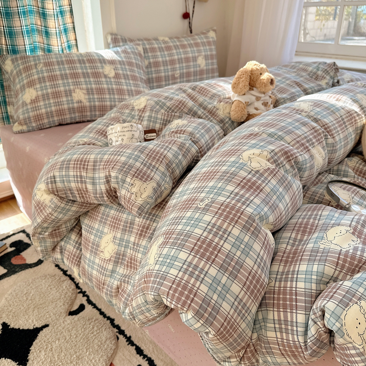 91家纺网 家纺一手货源 找家纺 桃子家居 2026新款ins小清新费尔岛猫咪全棉纯棉印花四件套 棉-紫格梦幻狗